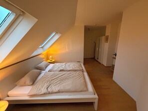 2 Schlafzimmer, Bügeleisen/Bügelbrett, kostenloses WLAN, Bettwäsche