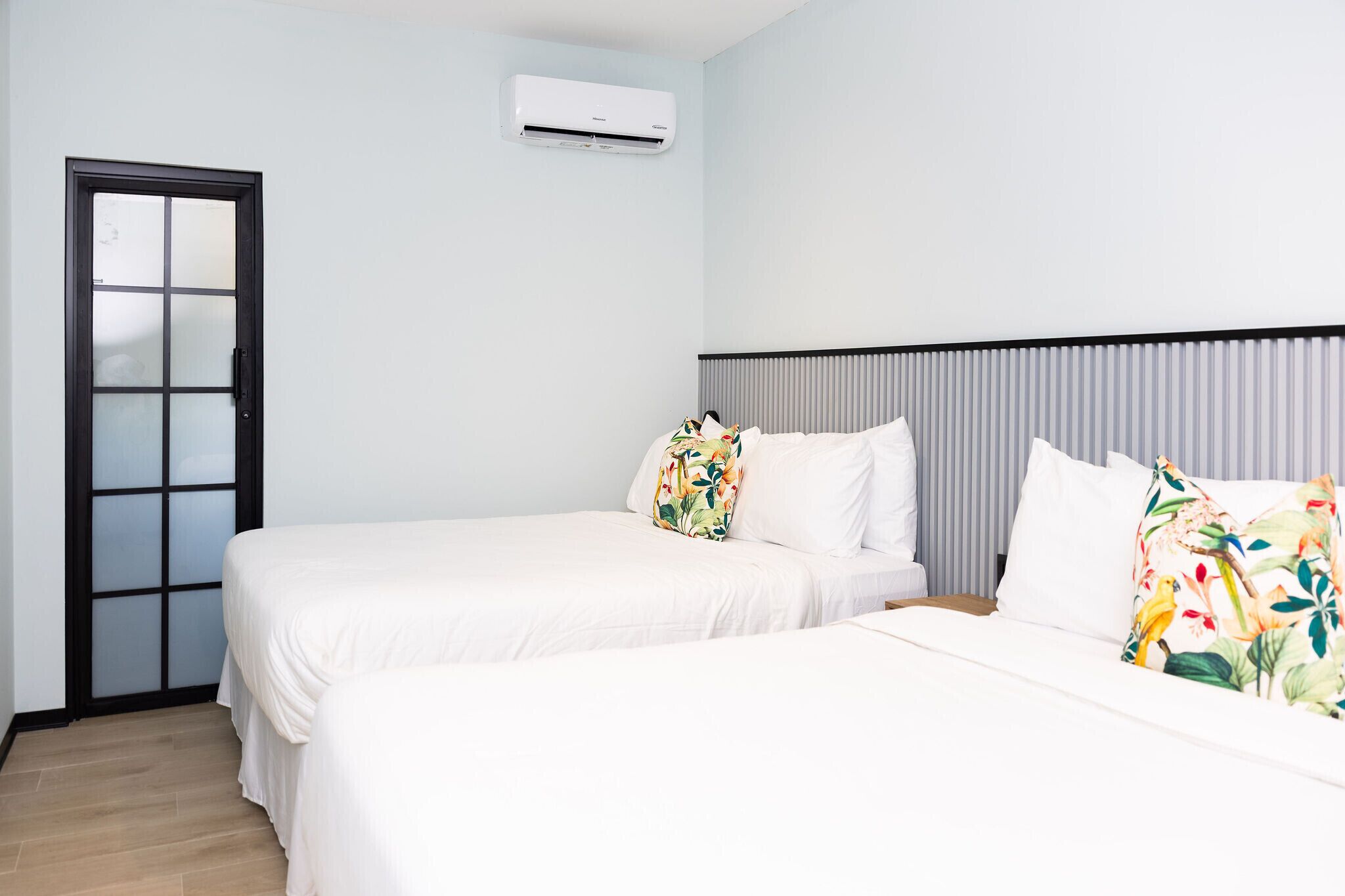 熨斗/熨衫板、免費 Wi-Fi、床單