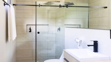 Shower, towels