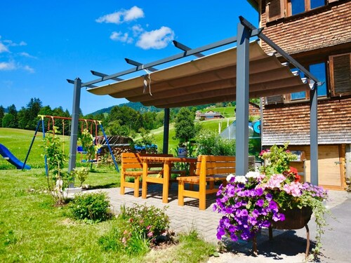 Liebevoll sanierte Wohnung in einem alten Bregenzerwälderhaus by Interhome