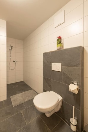 Towels - Ruhig mit einem herrlichen Blick auf die Berge. by Interhome (Schwarzenberg)