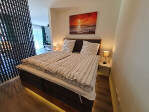 Internet - Komfortable Ferienwohnung in Ostseebad Damp mit Großer Terrasse by Interhome (Damp)