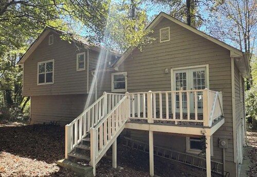 Cinéluxe Retreat- Spacious 4bd Retreat Nestled in Nature & Quiet Nature