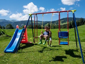 Children’s area - Neue Ferienwohnung in Schwarzenberg mit Garten und Grill by Interhome (Schwarzenberg)