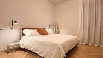 2 chambres, bureau, Wi-Fi gratuit, draps fournis