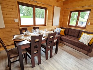 Dining - Landhaus mit Garten, Grill und Terrasse by Interhome (Kolczewo)