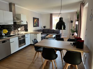Interior - traumhaft ruhige Ferienwohnung mit großem süd-west Garten in Strandnähe by Interhome (Börgerende)