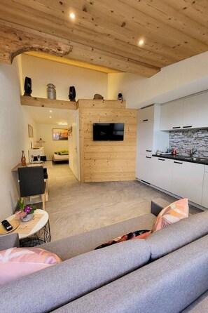 TV - Chalet Lilo Studio by Interhome (Beatenberg)