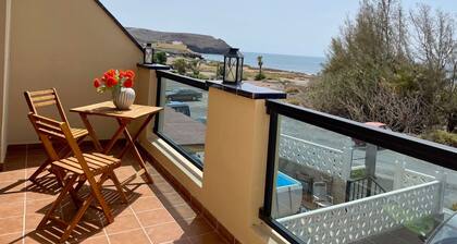 Casa La Ola - Idylle am Meer, La Lajita by Interhome