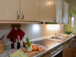 Fridge, microwave, oven, dishwasher - Gartenblick by Interhome (Leichlingen)