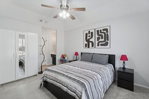 2 bedrooms, free WiFi, bed sheets - LUX Home MINS to Medical City & Cowboys HQ (Frisco)