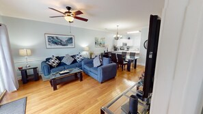 Interior - Magnolia Place 4695-103 (Myrtle Beach)