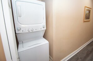 Interior - World Tour 104-202a (Myrtle Beach)