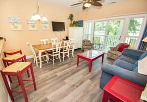 Interior - World Tour 104-202a (Myrtle Beach)