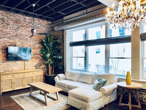 Interior - Taylor (Nashville)