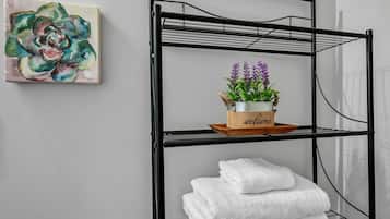 Villa (2 Bedrooms) | Interior