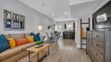 Villa (2 Bedrooms) | Front of property