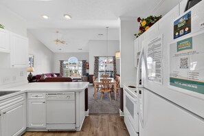 Interior - Magnolia Place 4677-302 (Myrtle Beach)