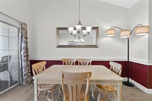 Interior - Magnolia Place 4677-302 (Myrtle Beach)