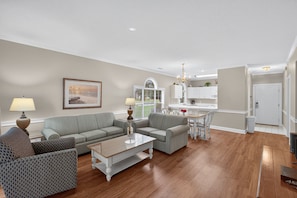 Interior - Magnolia Place 4757-104 (Myrtle Beach)