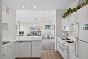 Interior - Magnolia Place 4737-305 (Myrtle Beach)