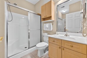 Interior - Magnolia Pointe Luster Leaf 4821-301 (Myrtle Beach)