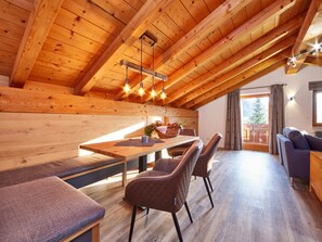 Dining - Wohnung in Garmisch-Partenkirchen by Interhome (Garmisch-Partenkirchen)