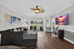 Interior - Magnolia Place 4793-103 (Myrtle Beach)