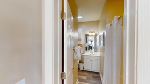 Interior - Magnolia Place 4665-204 (Myrtle Beach)