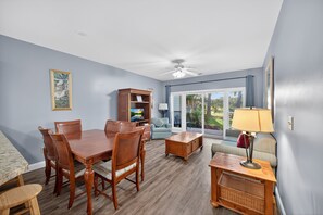Interior - World Tour 116-104 (Myrtle Beach)