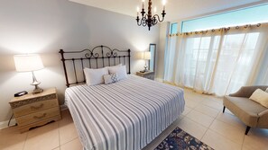 Interior - Ocean Blue 203 (Myrtle Beach)