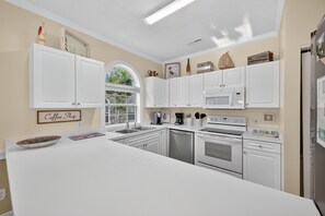 Interior - Magnolia Place 4695-104 (Myrtle Beach)