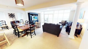 Interior - Ocean Blue 1101 (Myrtle Beach)