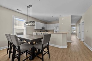 Interior - World Tour 306b (Myrtle Beach)