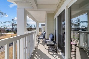 Interior - World Tour 306b (Myrtle Beach)