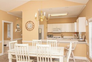 Interior - Magnolia Place 4665-301 (Myrtle Beach)