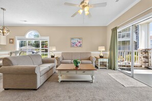 Interior - Magnolia Place 4687-102 (Myrtle Beach)
