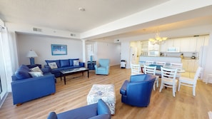 Interior - Ocean Blue 401 (Myrtle Beach)