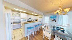 Interior - Ocean Blue 401 (Myrtle Beach)