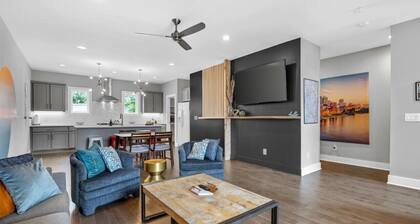 Rhythm and View - Broadway, Groups, Secure Garage