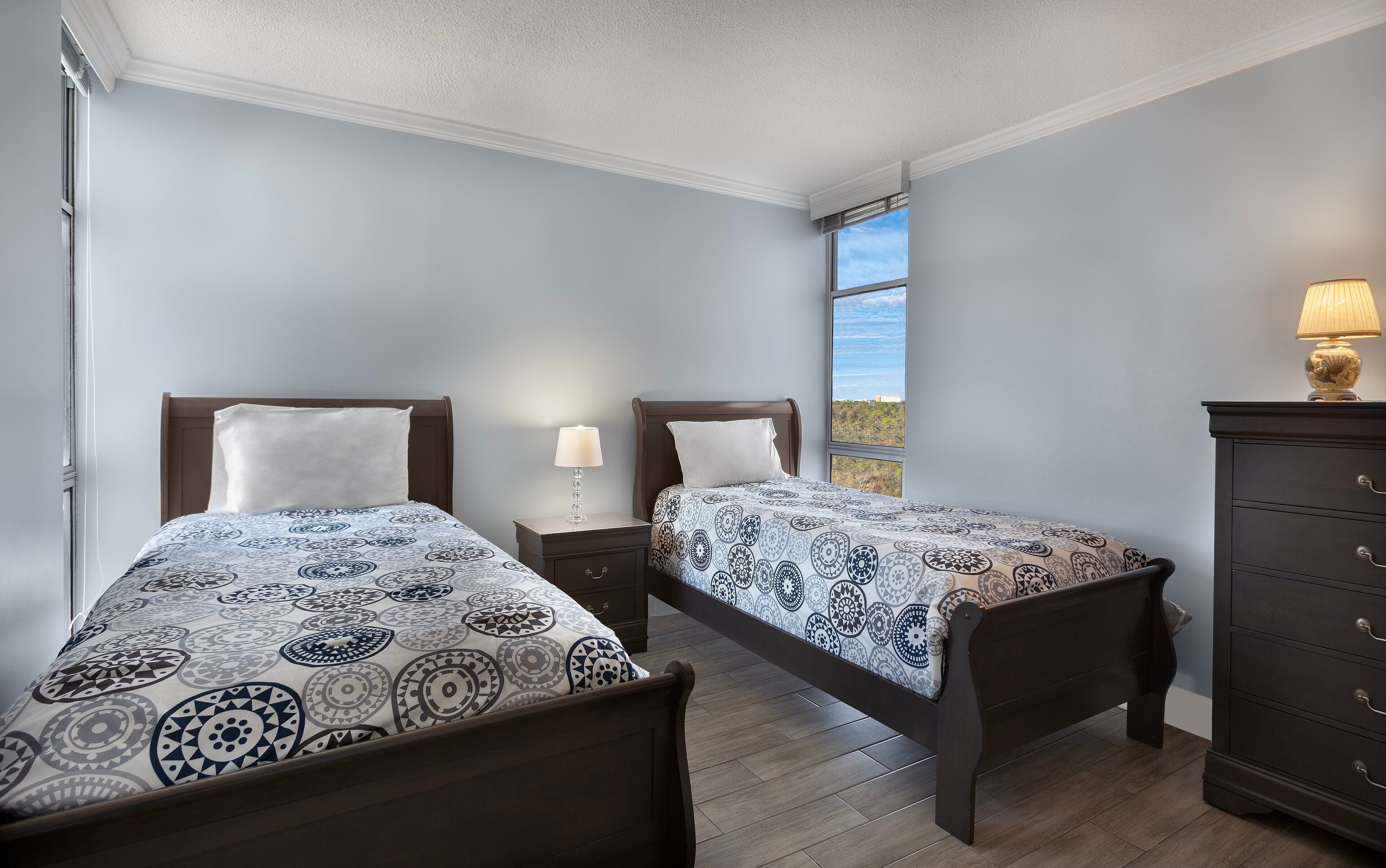 المنشأة من الداخل