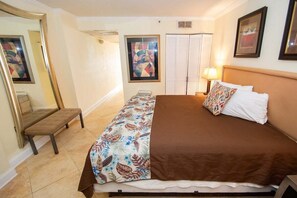 Interior - Meridian Plaza 1002 (Myrtle Beach)