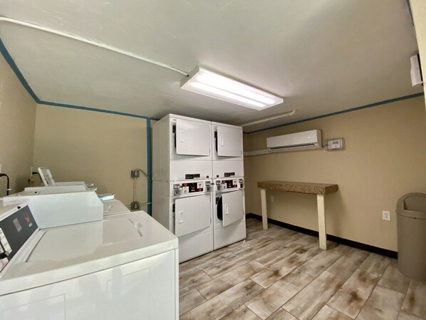 Interior - Meridian Plaza 1002 (Myrtle Beach)