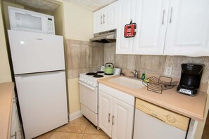 Interior - Meridian Plaza 1002 (Myrtle Beach)