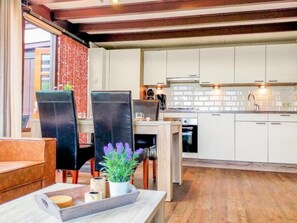 Fridge, microwave, oven, dishwasher - Zeeuwse Rust Stavenisse by Interhome (Stavenisse)