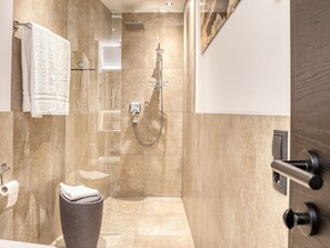 Towels - Exklusiv und elegantes Apartment in der Residenz by Interhome (See)