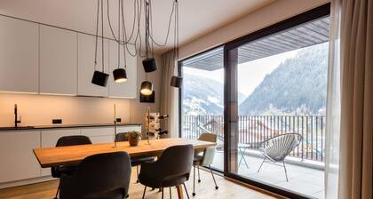 Stillvolle Luxus Wohnung in der Residenz Silvretta by Interhome