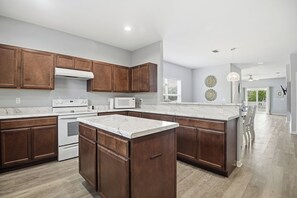 Private kitchen - Lux Ft Walton Beachfront Home MINS to HCA Florida Hospital/ Sleeps 4/ King Bed (Fort Walton Beach)