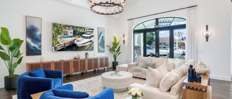 Luksusvilla, kanalutsikt | Oppholdsområde