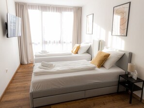 Internet - Come4Stay Passau - modern - Parkplatz by Interhome (Passau)